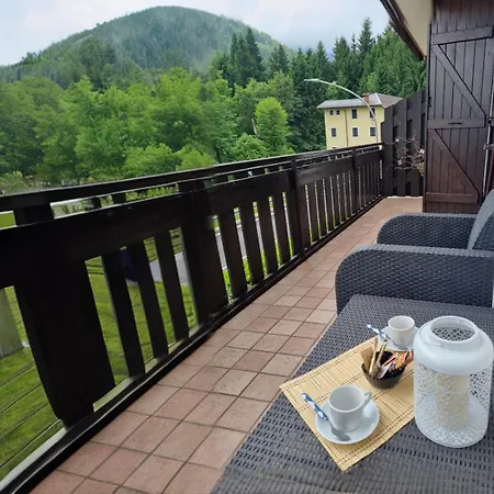 La Casa Degli Sbilfs - Wi-fi, Netflix E Garage Box , A 2 Minuti Dallo Zoncolan Ravascletto