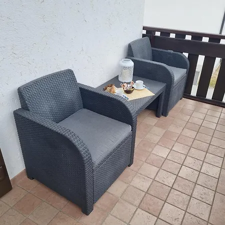 Daire La Casa Degli Sbilfs - Wi-fi, Netflix E Garage Box , A 2 Minuti Dal Monte Zoncolan